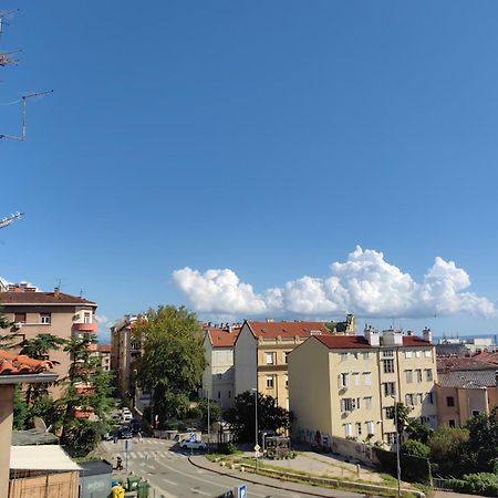 '2R' City Center Holidays And Workstays Rijeka Luaran gambar
