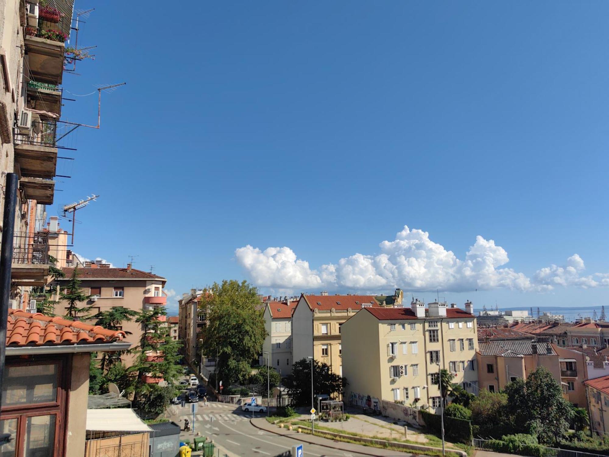 '2R' City Center Holidays And Workstays Rijeka Luaran gambar